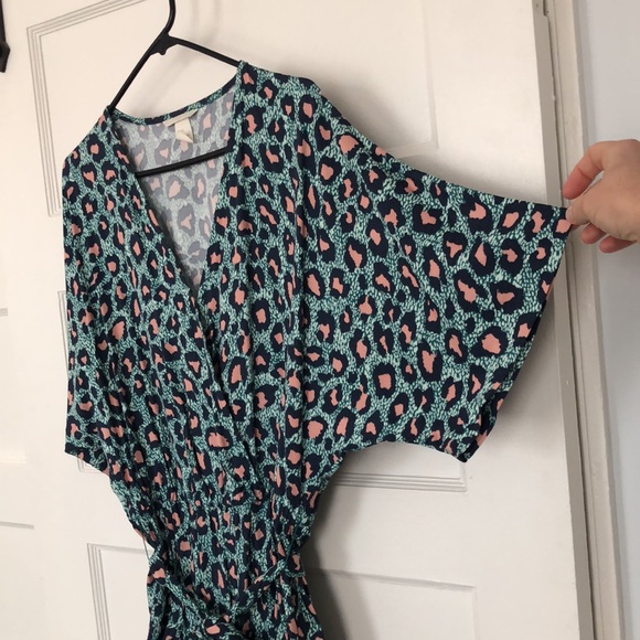H&M awesome Animal Print Jumpsuit in Sz.8 Green/Pink/Navy - Picture 2 of 10